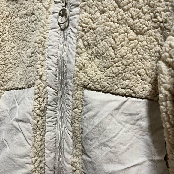 Coffee Shop NY Soft Cropped Jacket, Beige - Picture 4 of 5